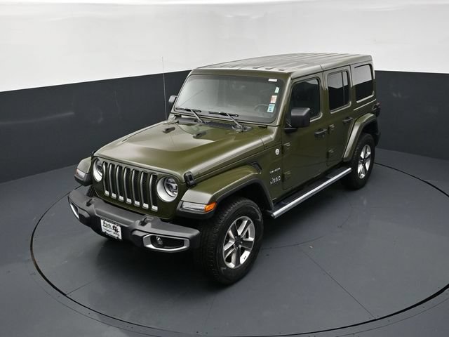 Used 2022 Jeep Wrangler Unlimited Sahara w/ LED Lighting Group AWD/4WD image 14