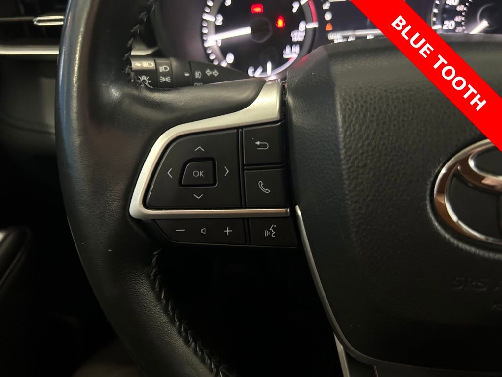 Used 2023 Toyota Highlander LE image 21