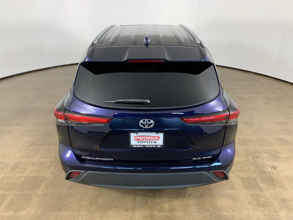 Used 2022 Toyota Highlander XLE image 37