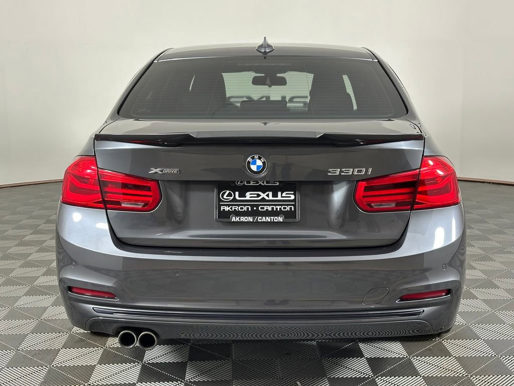 Used 2017 BMW 330i xDrive Sedan image 8