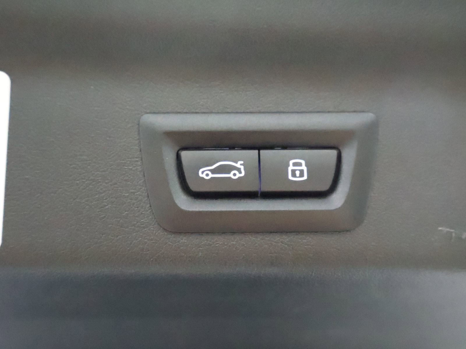 Used 2024 BMW X1 xDrive28i image 11