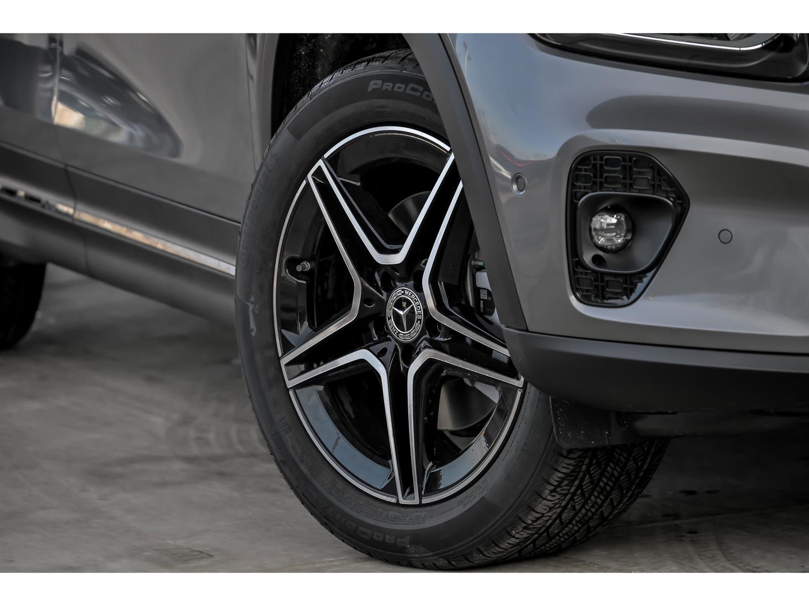 New 2026 Mercedes-Benz GLB 250 4MATIC image 3