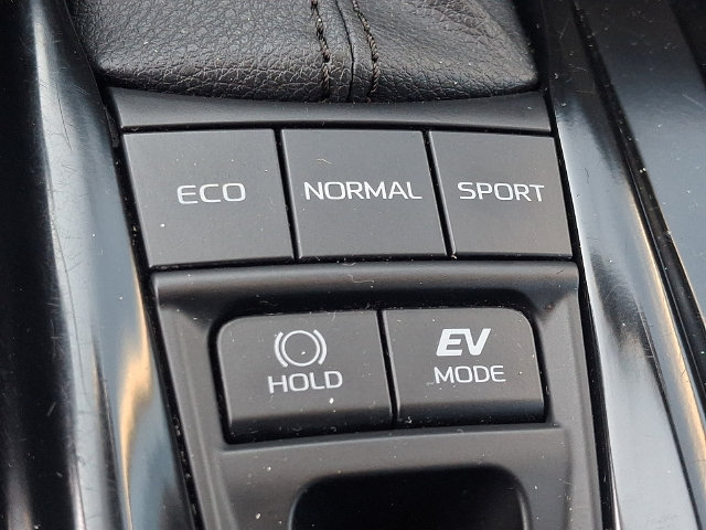 Used 2025 Toyota Camry LE FWD image 22