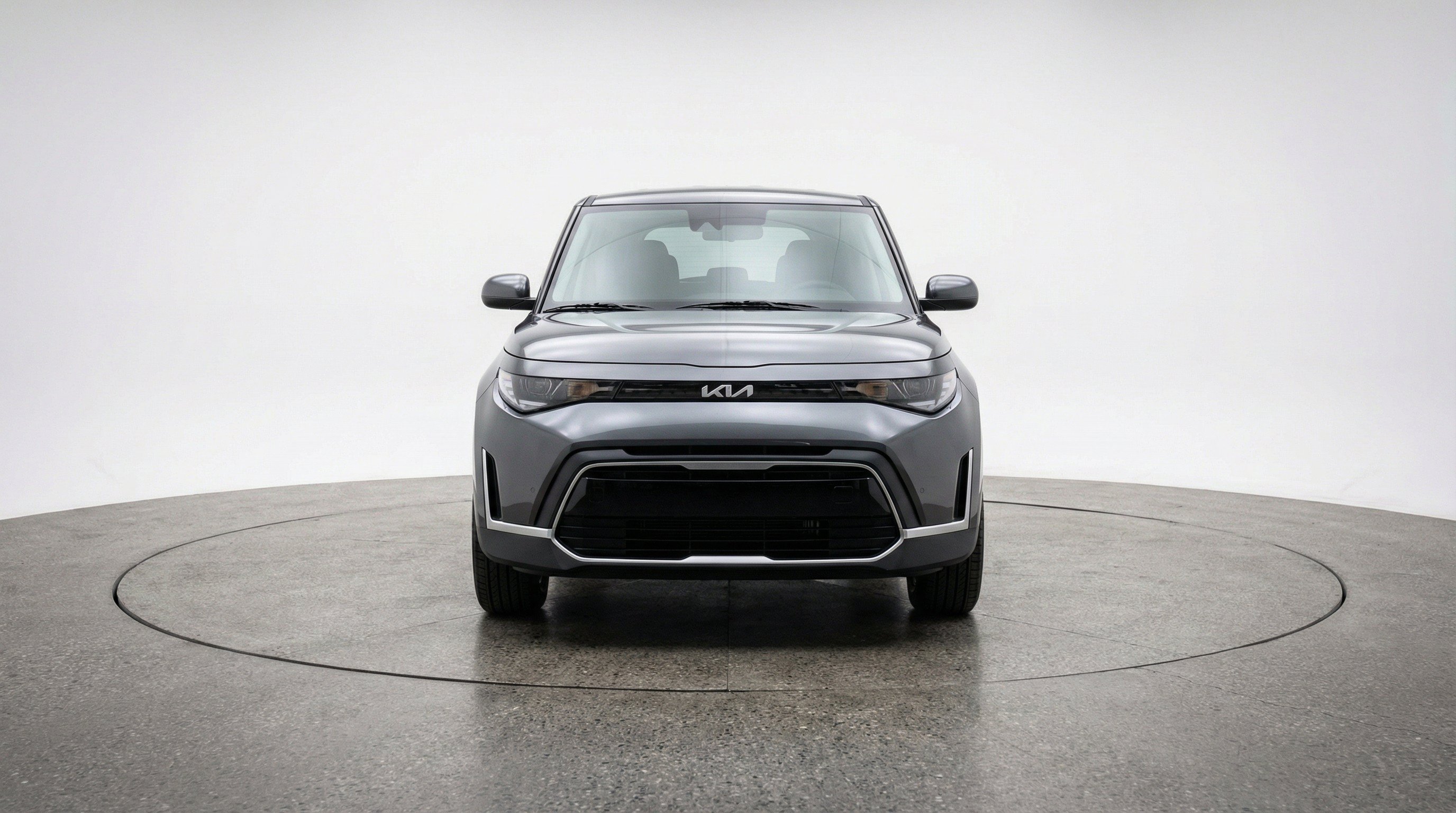 Used 2025 Kia Soul LX w/ LX Technology Package FWD image 2