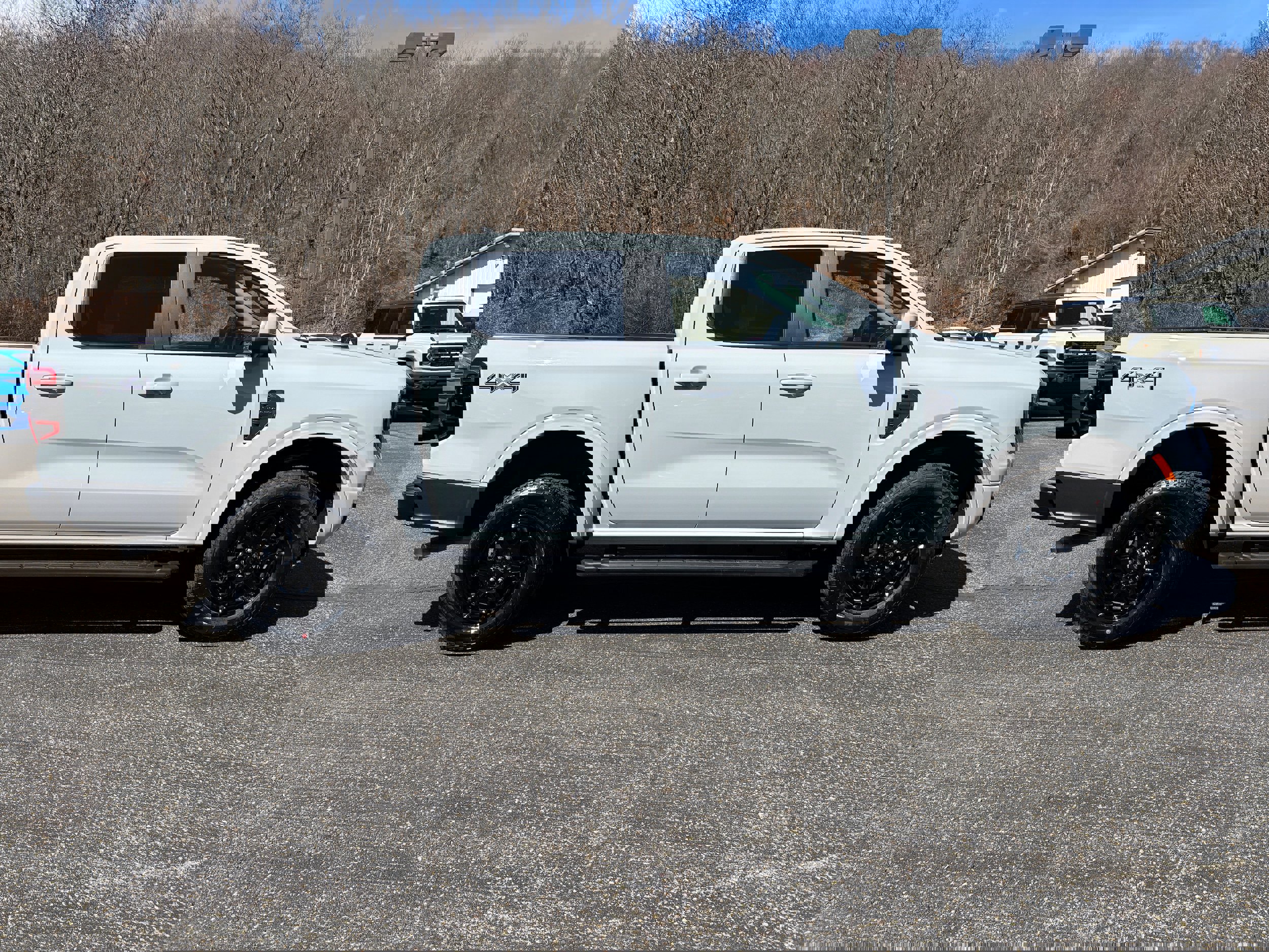 New 2026 Ford Ranger Lariat w/ Black Appearance Package image 3