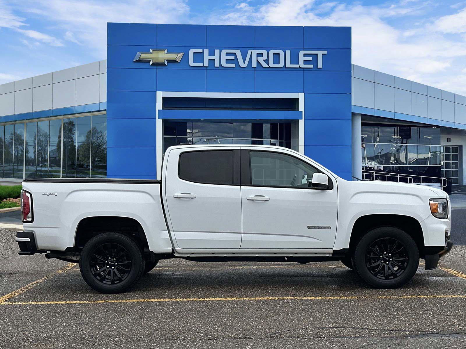 Certified 2022 GMC Canyon Elevation w/ Elevation Premium Package AWD/4WD image 5