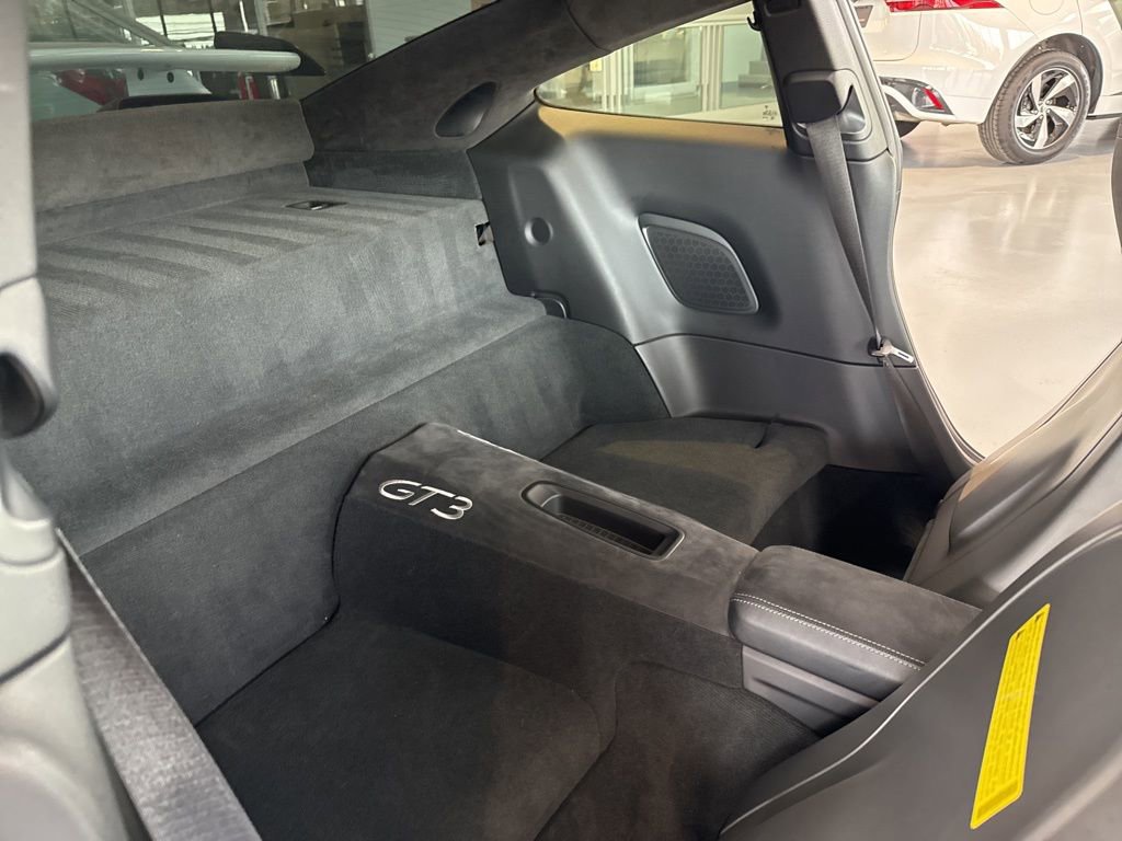 Used 2018 Porsche 911 GT3 image 34
