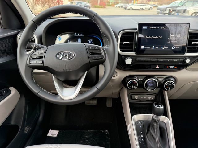 New 2026 Hyundai Venue SEL FWD image 19