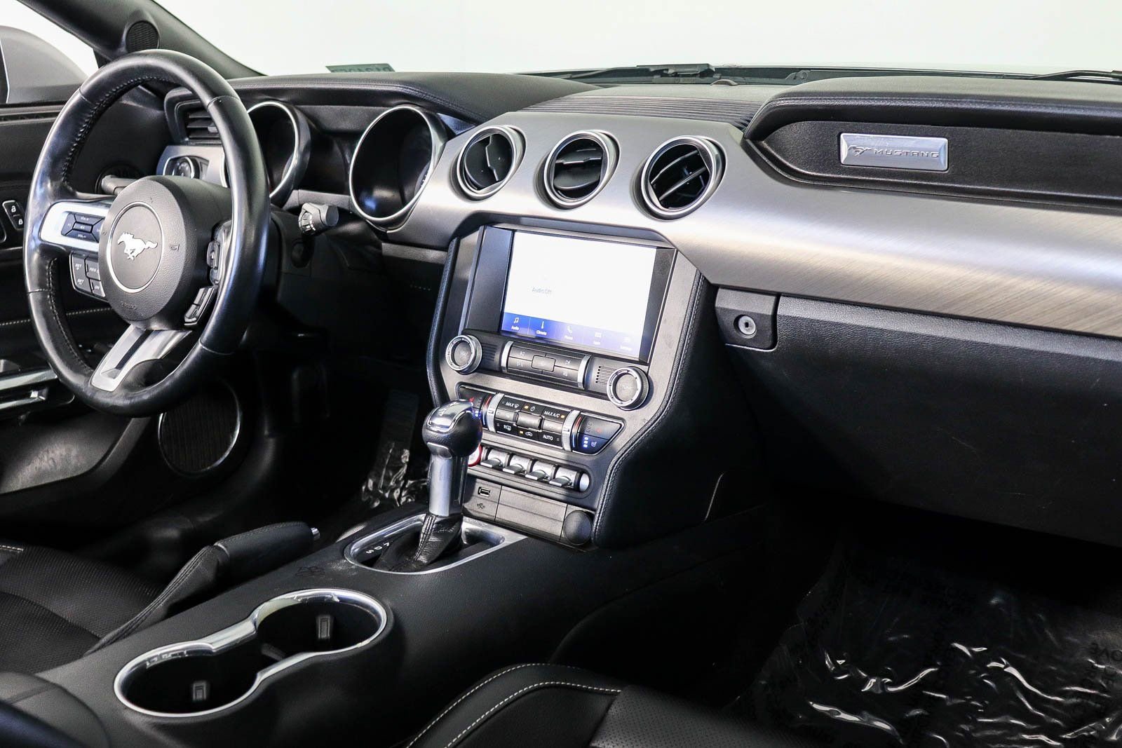 Used 2022 Ford Mustang Premium image 12