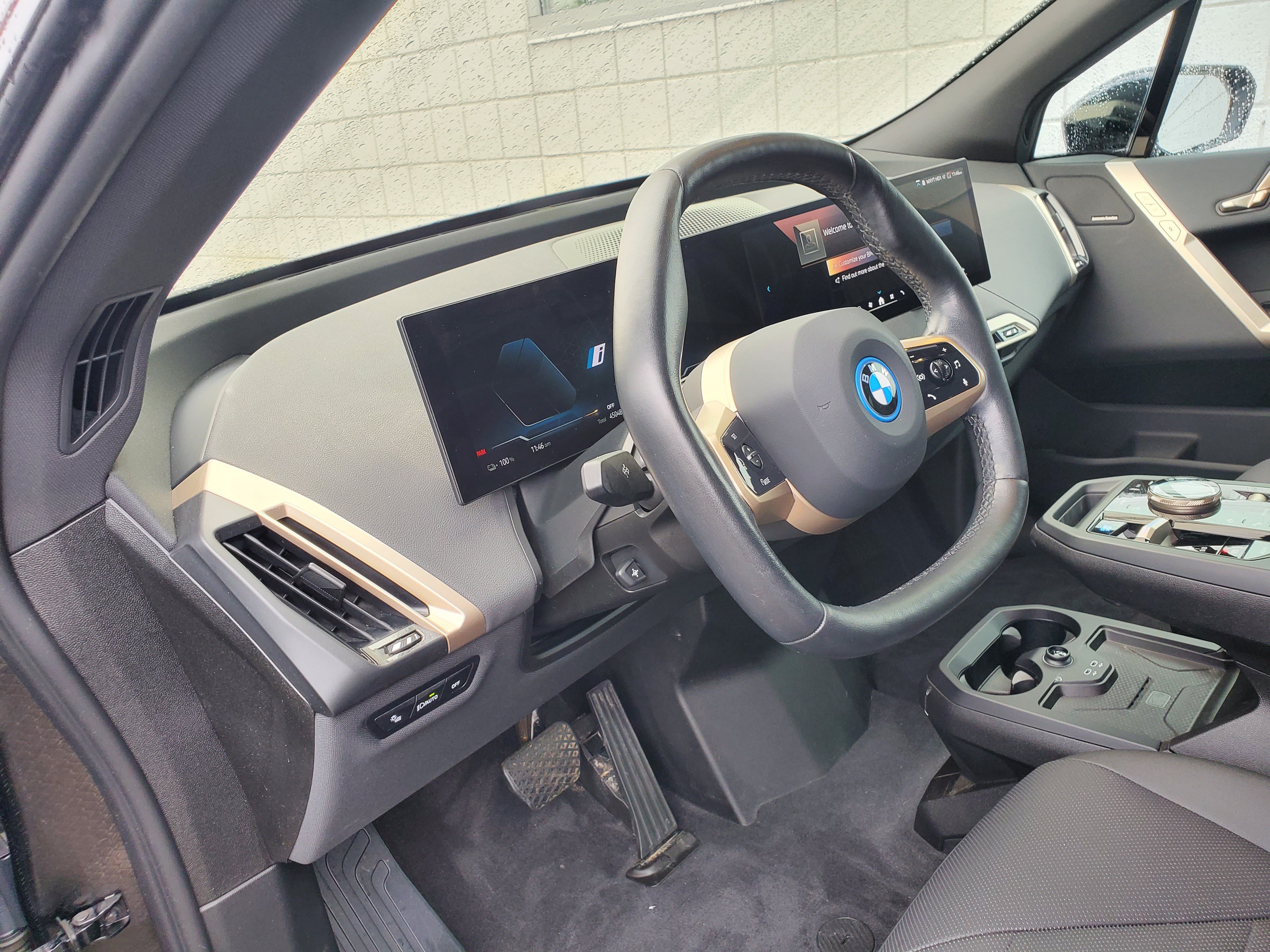 Certified 2024 BMW iX xDrive50 w/ Sport Package AWD/4WD image 10