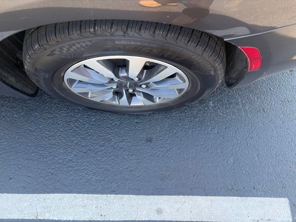 Used 2021 Chrysler Pacifica Touring-L FWD image 9