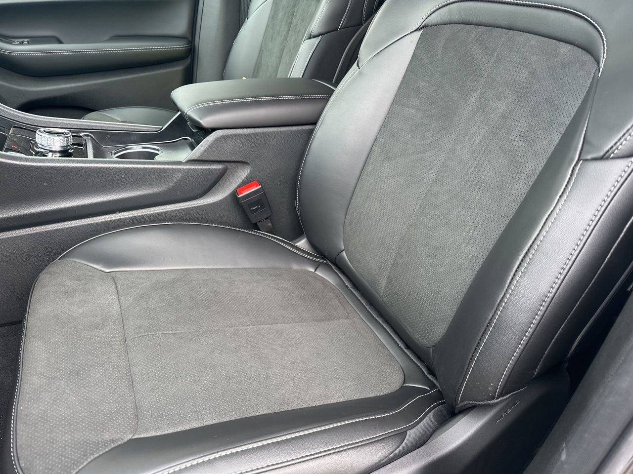 New 2026 Jeep Grand Cherokee Laredo image 15