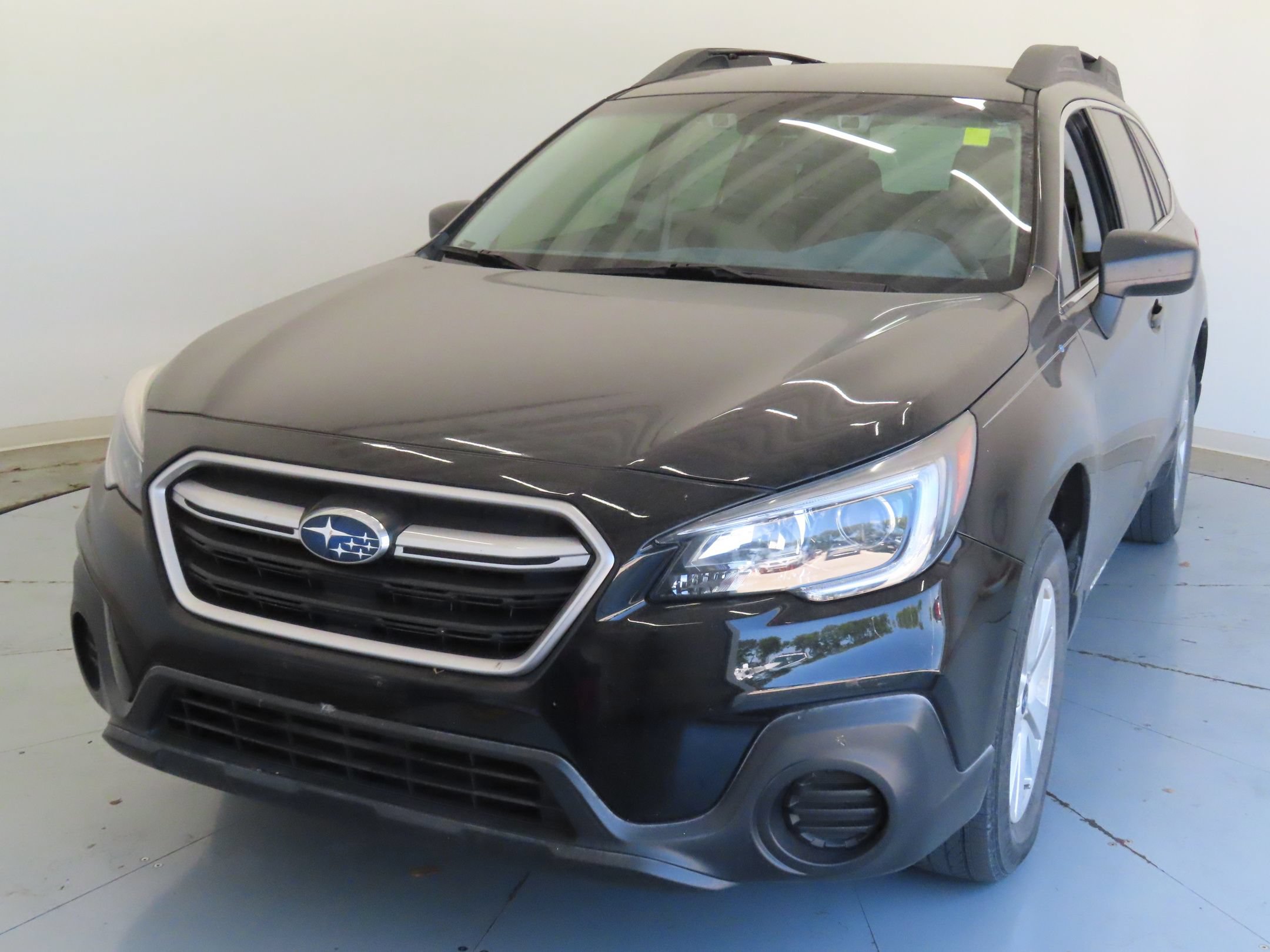 Used 2019 Subaru Outback 2.5i AWD/4WD image 8