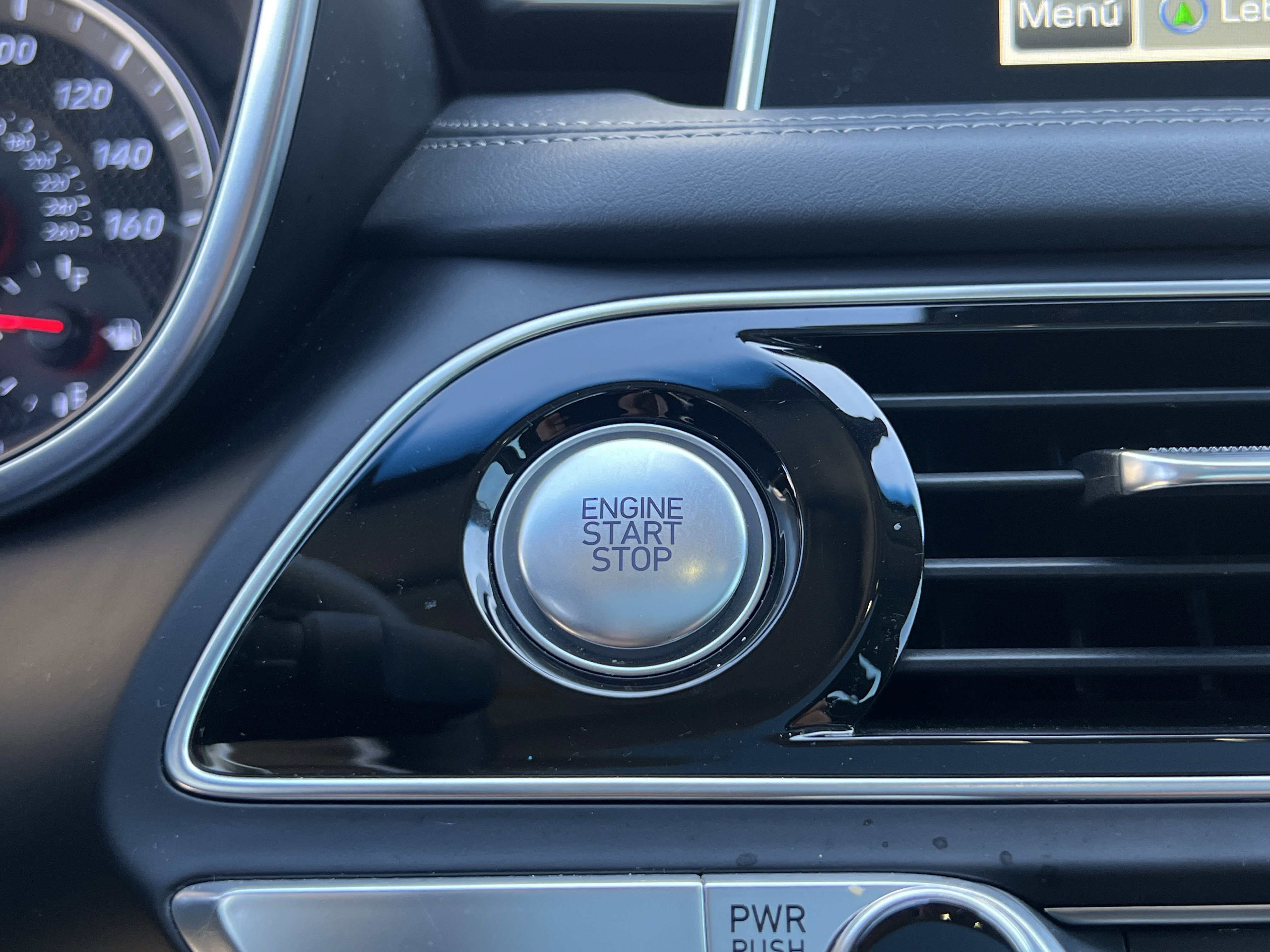 Used 2020 Genesis G70 2.0T image 20