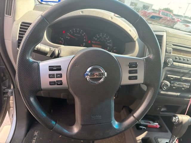 Used 2015 Nissan Xterra X RWD image 11