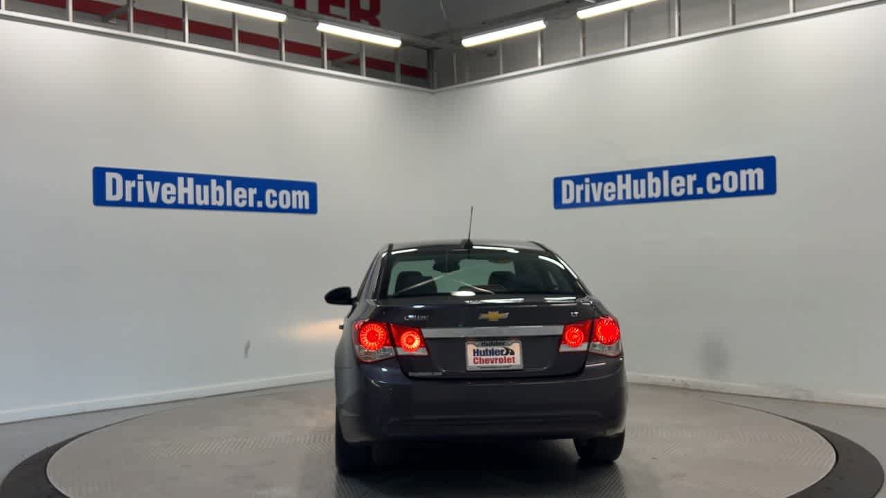 Used 2016 Chevrolet Cruze LT w/ Sun And Sound Package FWD image 9