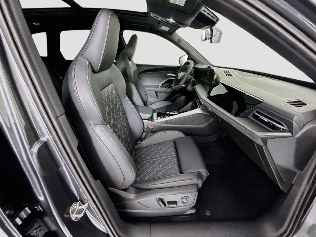 New 2026 Audi SQ5 Premium Plus AWD/4WD image 21