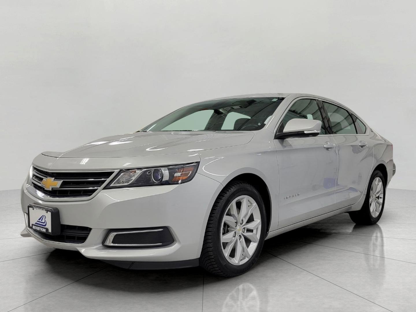 Used 2017 Chevrolet Impala LT FWD image 13