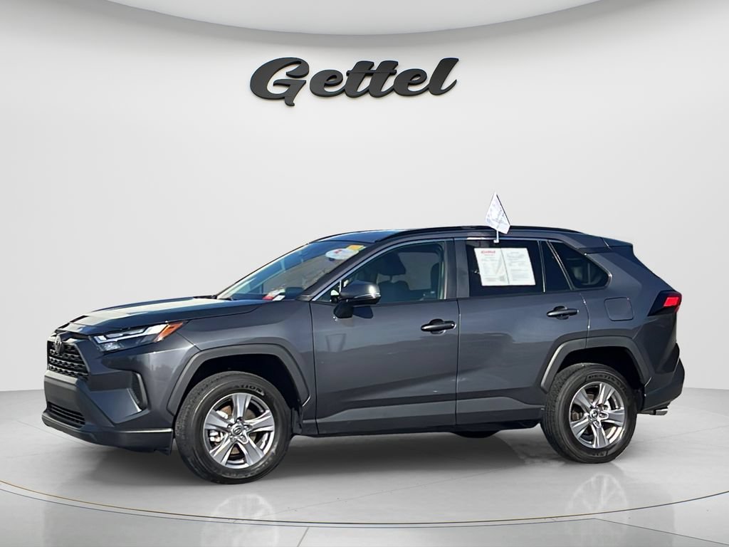 Used 2025 Toyota RAV4 XLE w/ Convenience Package FWD image 1