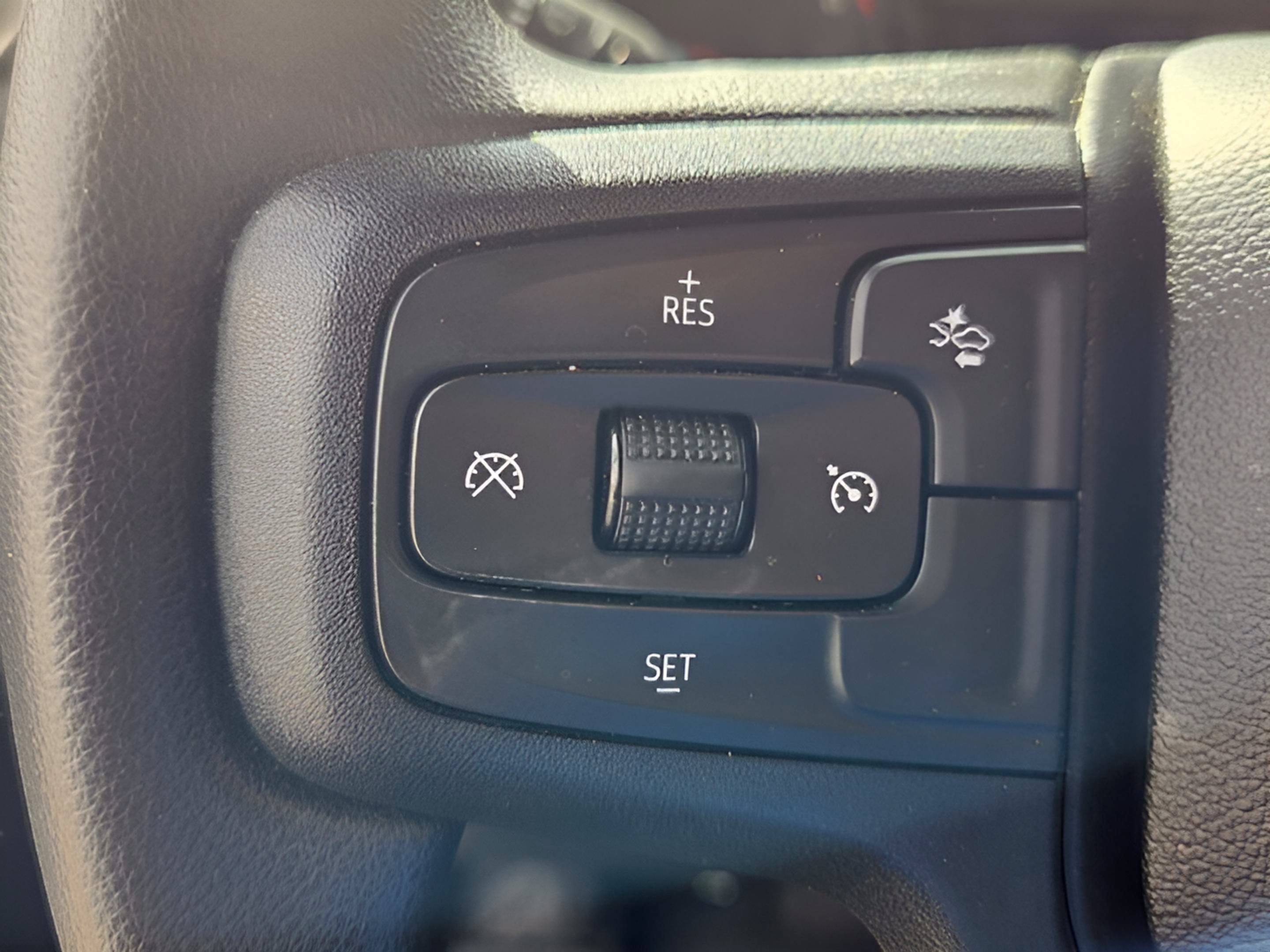 Used 2023 Chevrolet Silverado 1500 Custom AWD/4WD image 23