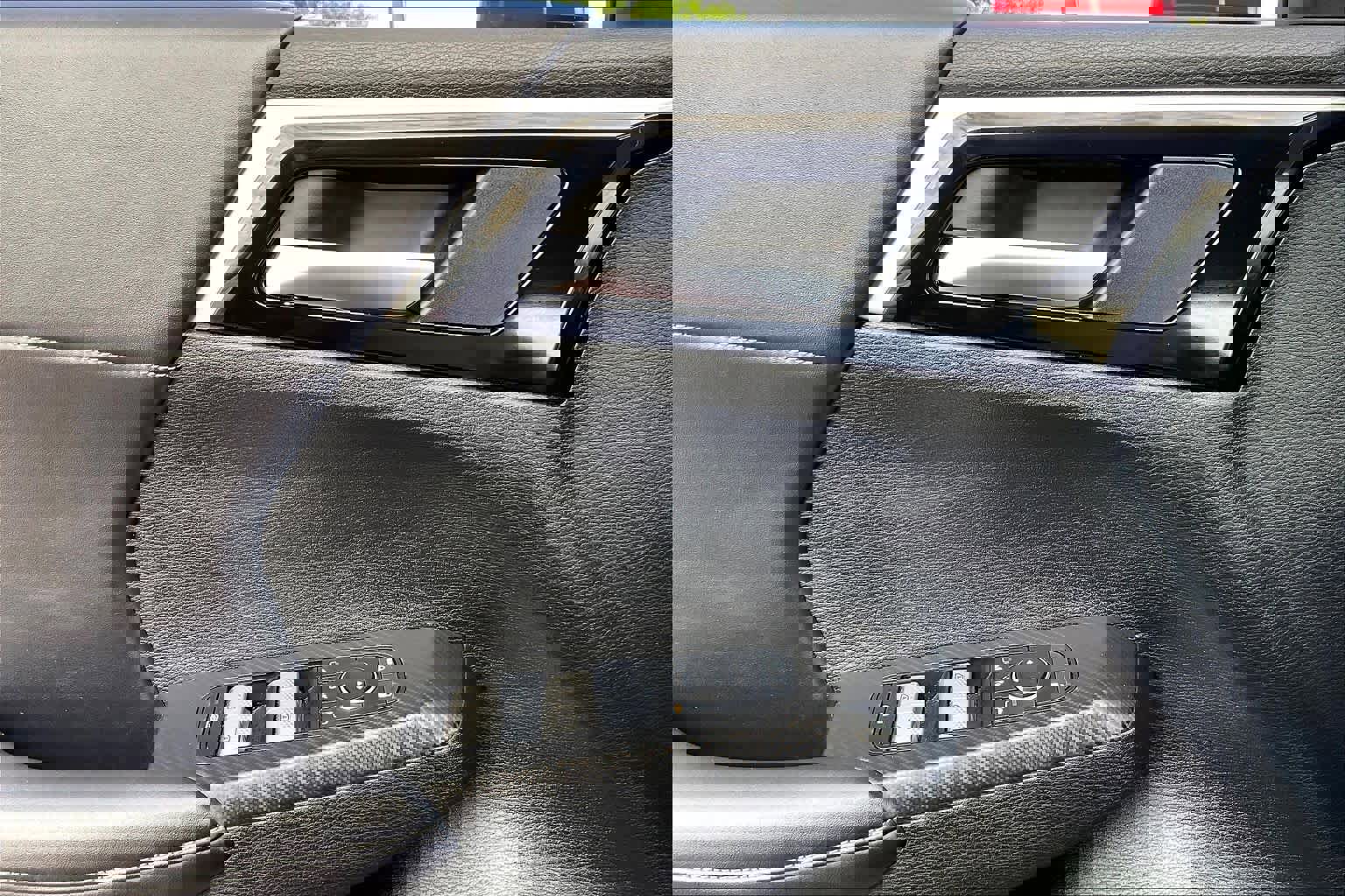 Used 2024 Mitsubishi Outlander SE FWD image 59