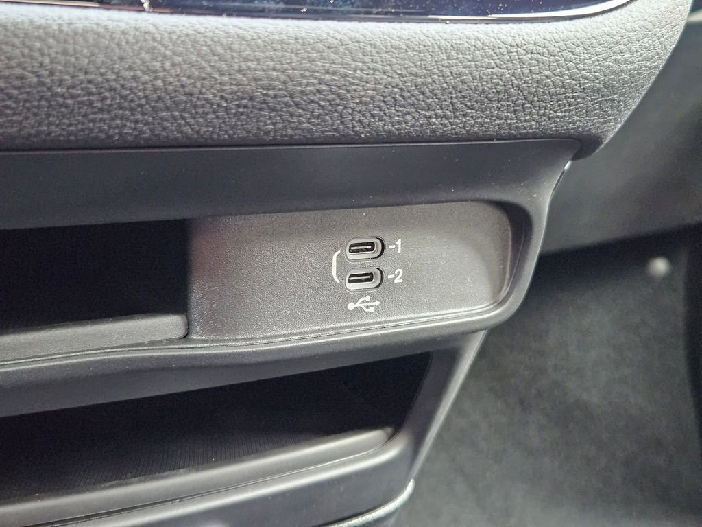 New 2026 Chrysler Pacifica Select image 36