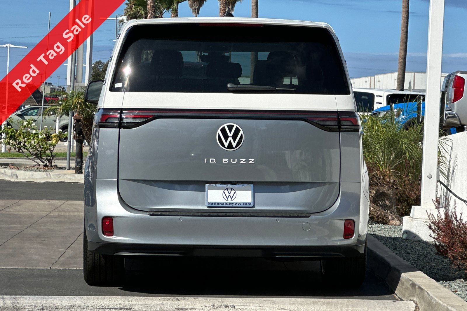 New 2025 Volkswagen ID. Buzz 1st Edition RWD image 6