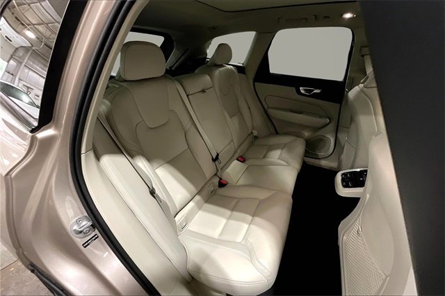 New 2026 Volvo XC60 B5 Ultra w/ Climate Package image 10