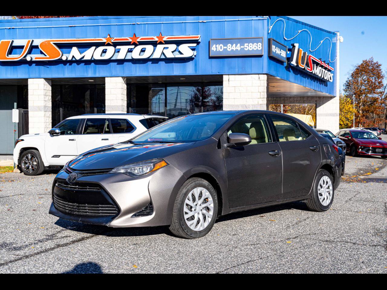Used 2018 Toyota Corolla LE w/ Carpet Mat Package (TMS) image 1