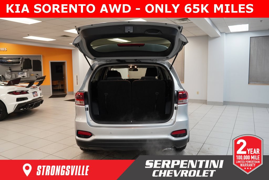 Used 2019 Kia Sorento S image 9