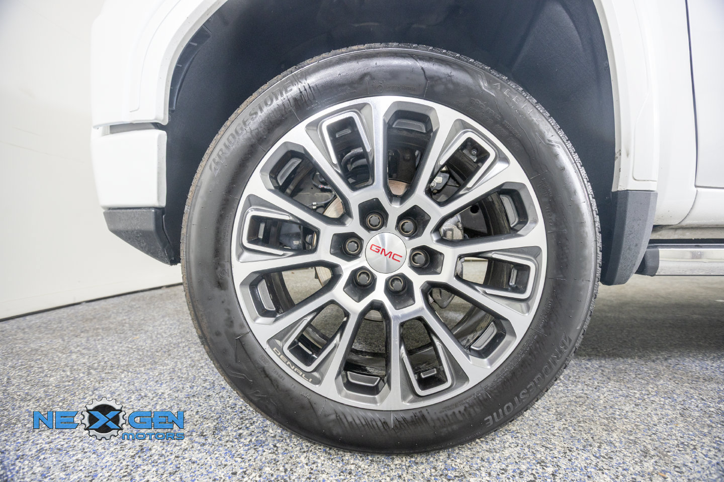 Used 2024 GMC Sierra 1500 Denali Ultimate AWD/4WD image 47