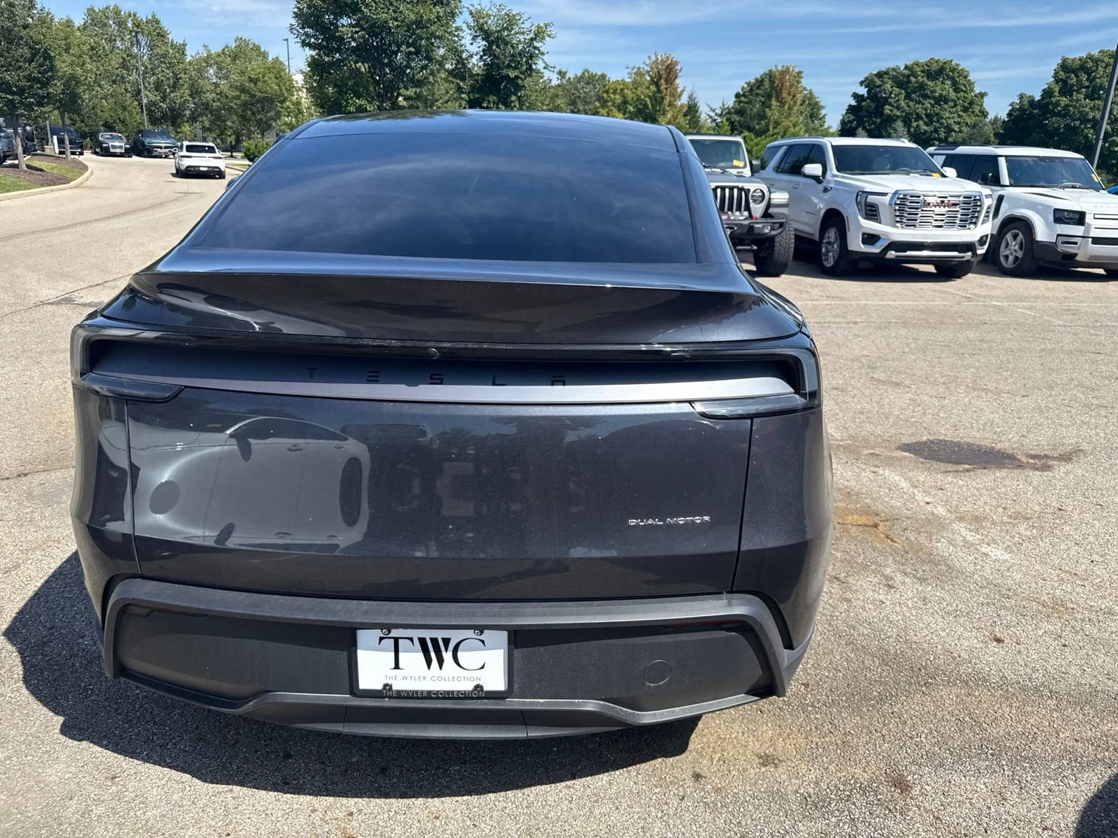 Used 2026 Tesla Model Y Long Range AWD/4WD image 6