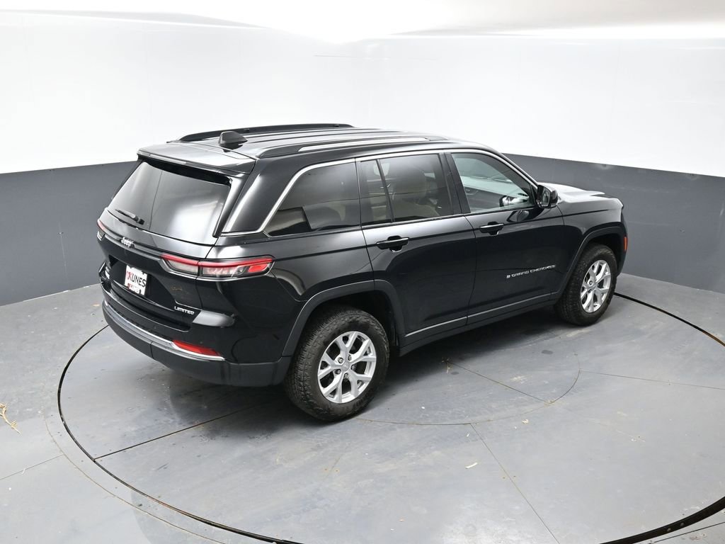 Used 2023 Jeep Grand Cherokee Limited AWD/4WD image 42
