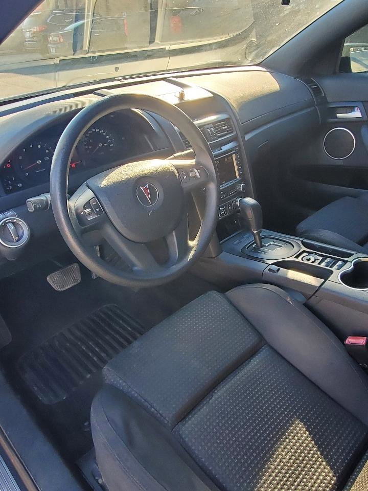 Used 2009 Pontiac G8 w/ Comfort And Sound Package image 35
