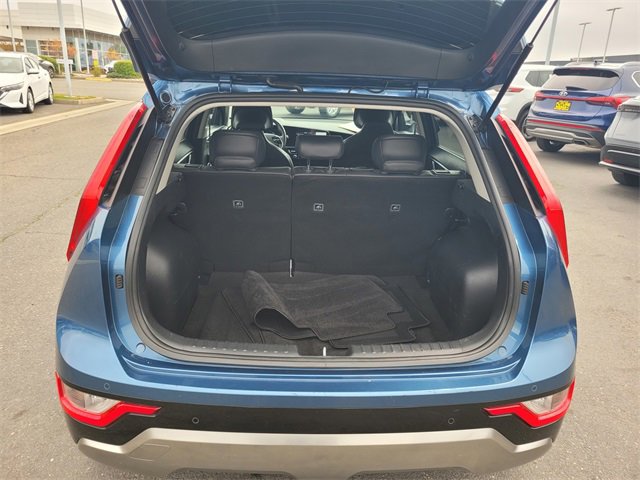 Used 2023 Kia Niro EX Touring image 11