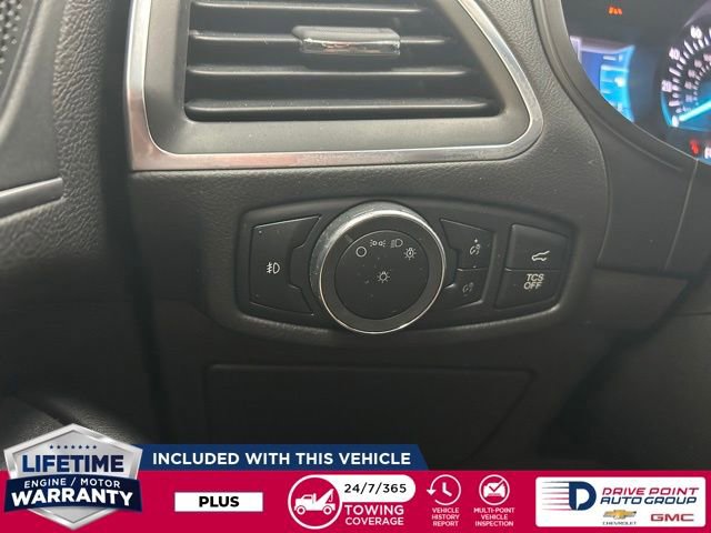 Used 2024 Ford Edge Titanium image 23