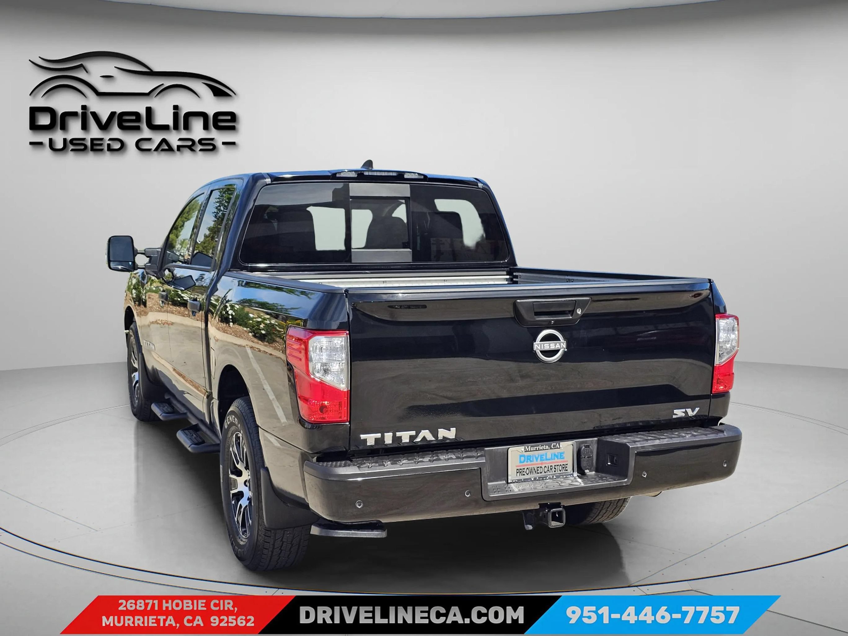 Used 2024 Nissan Titan SV w/ SV Convenience Package RWD image 8