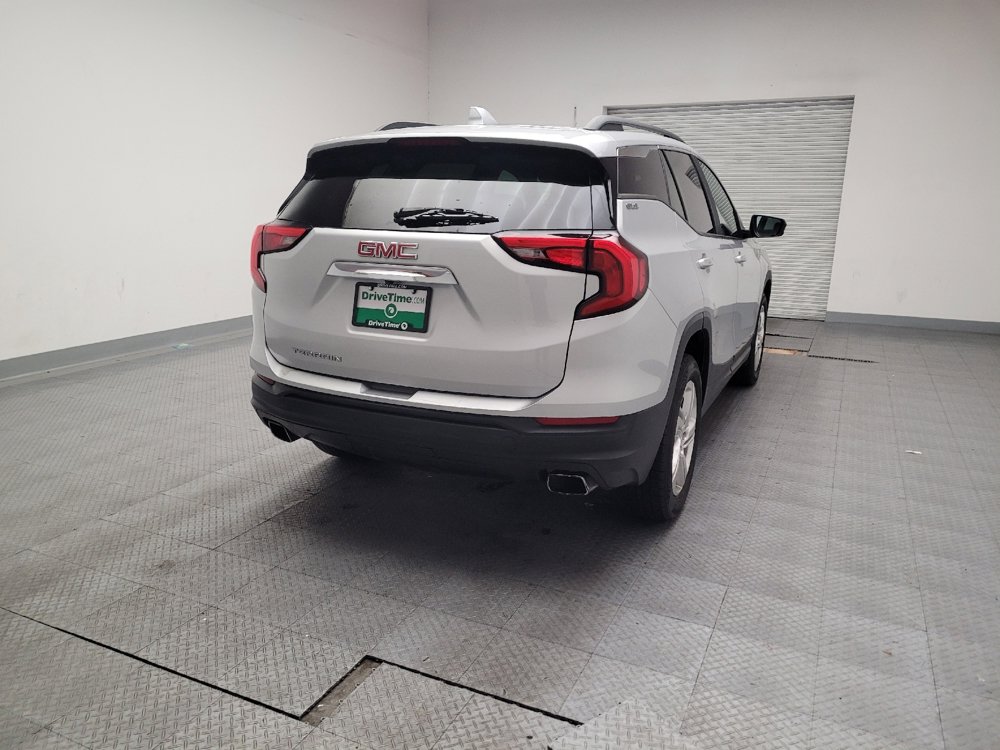 Used 2018 GMC Terrain SLE w/ Driver Convenience Package image 6
