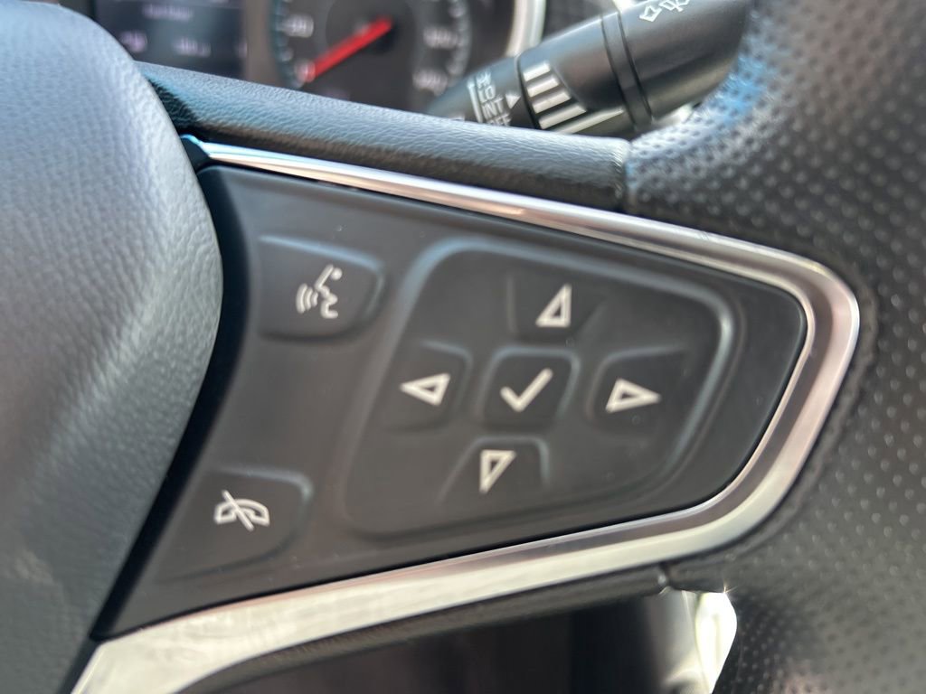 Used 2025 Chevrolet Malibu LT image 12