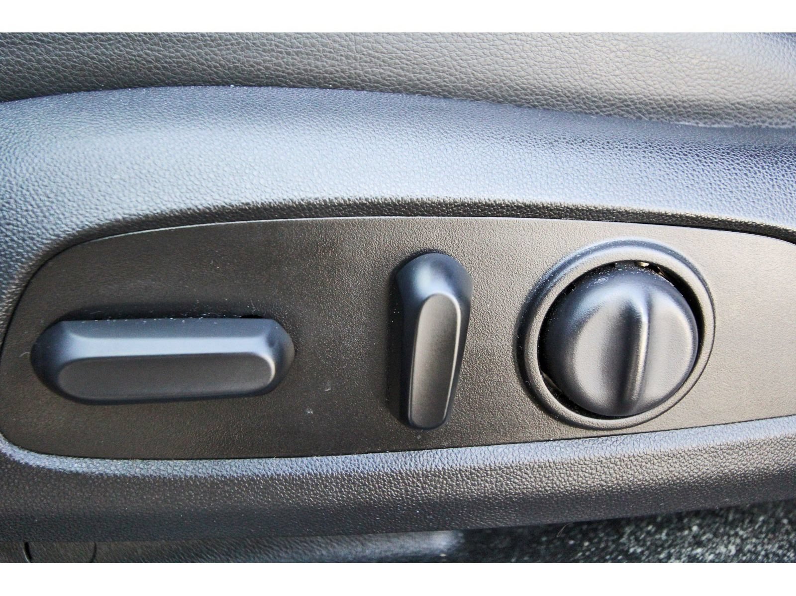 Used 2020 GMC Acadia Denali FWD image 26