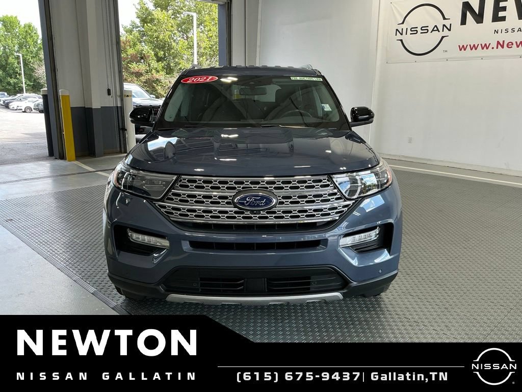 Used 2021 Ford Explorer Limited w/ Equipment Group 301A AWD/4WD image 29