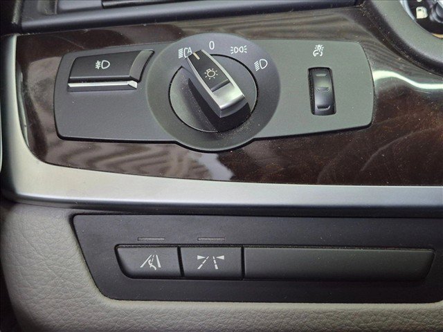 Used 2012 BMW 528i Sedan RWD image 12