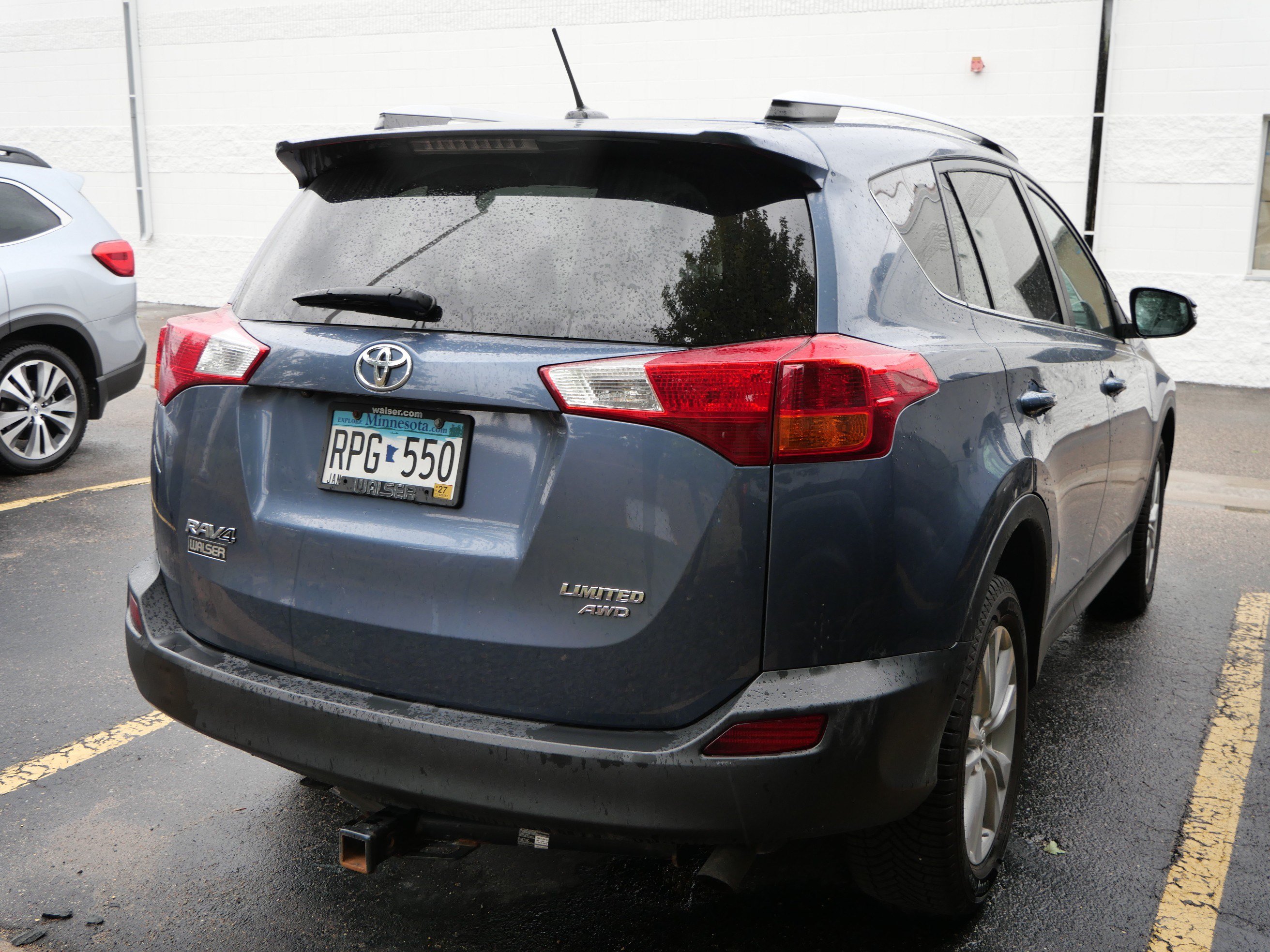Used 2014 Toyota RAV4 Limited w/ Technology Package AWD/4WD image 8
