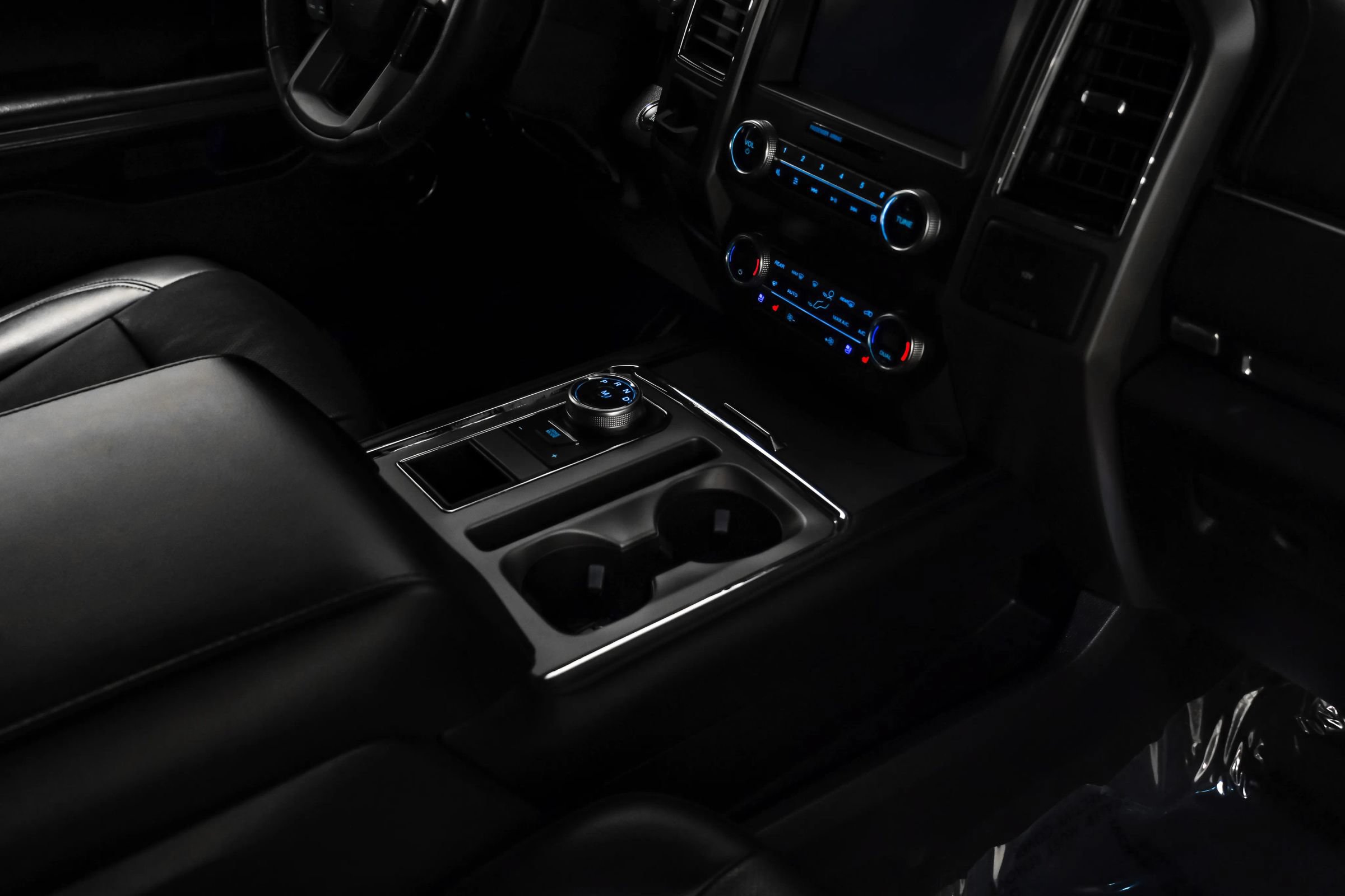 Used 2019 Ford Expedition XLT w/ Equipment Group 202A RWD image 20