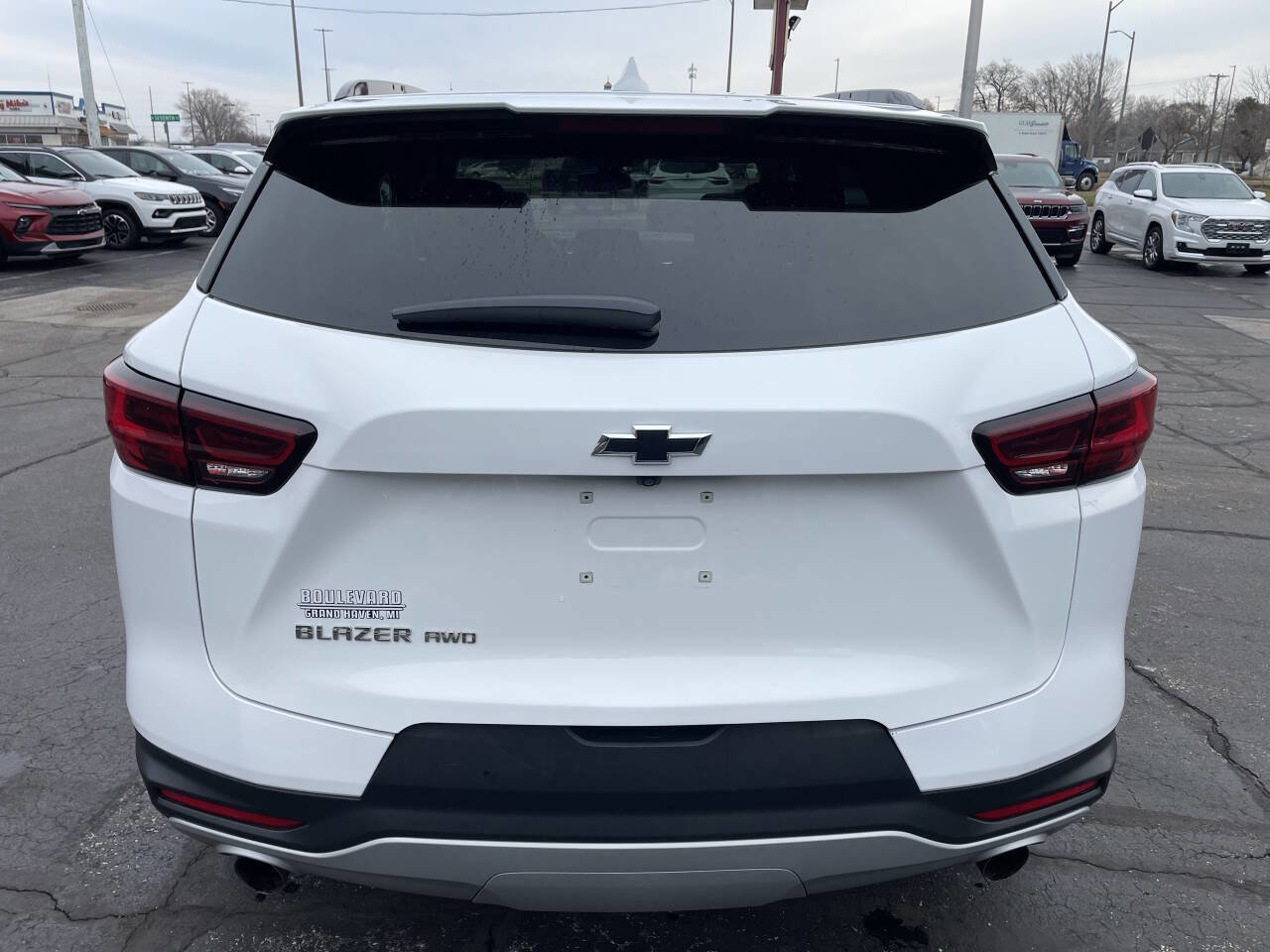 Used 2023 Chevrolet Blazer LT w/ Convenience Package AWD/4WD image 7