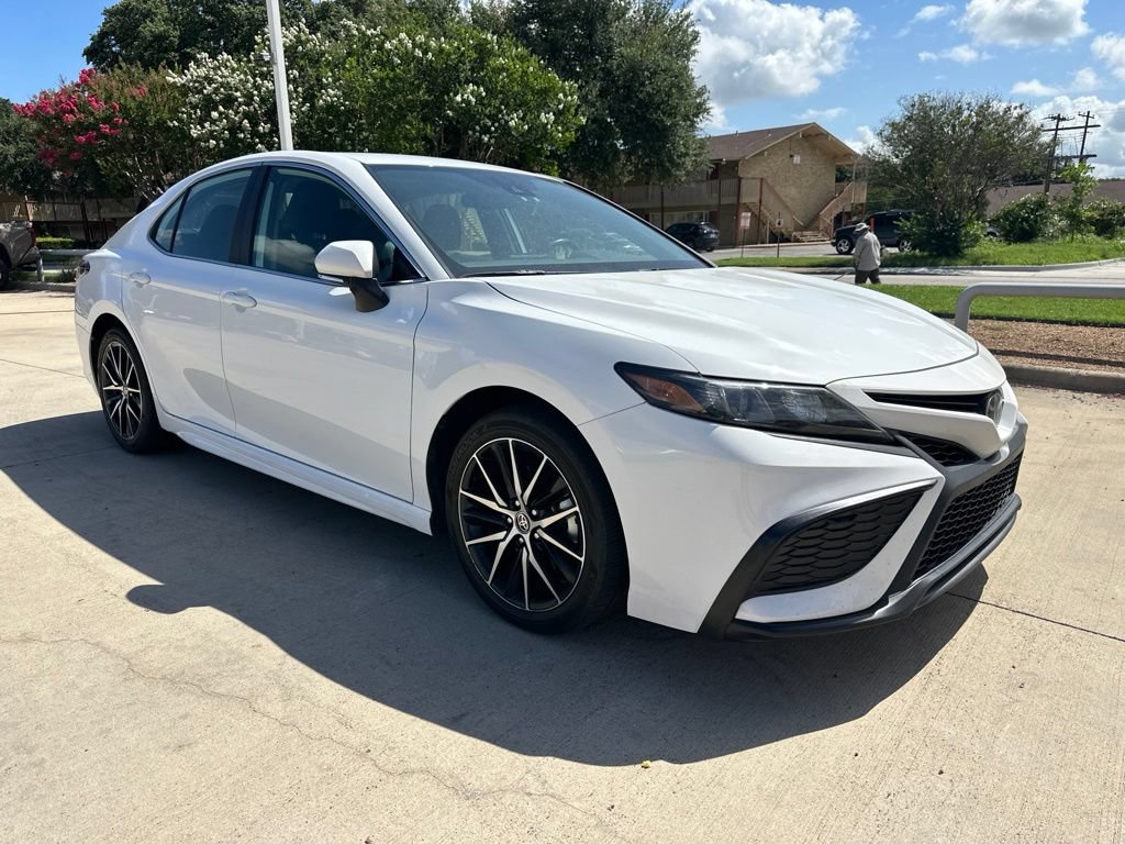 Certified 2024 Toyota Camry SE FWD image 23