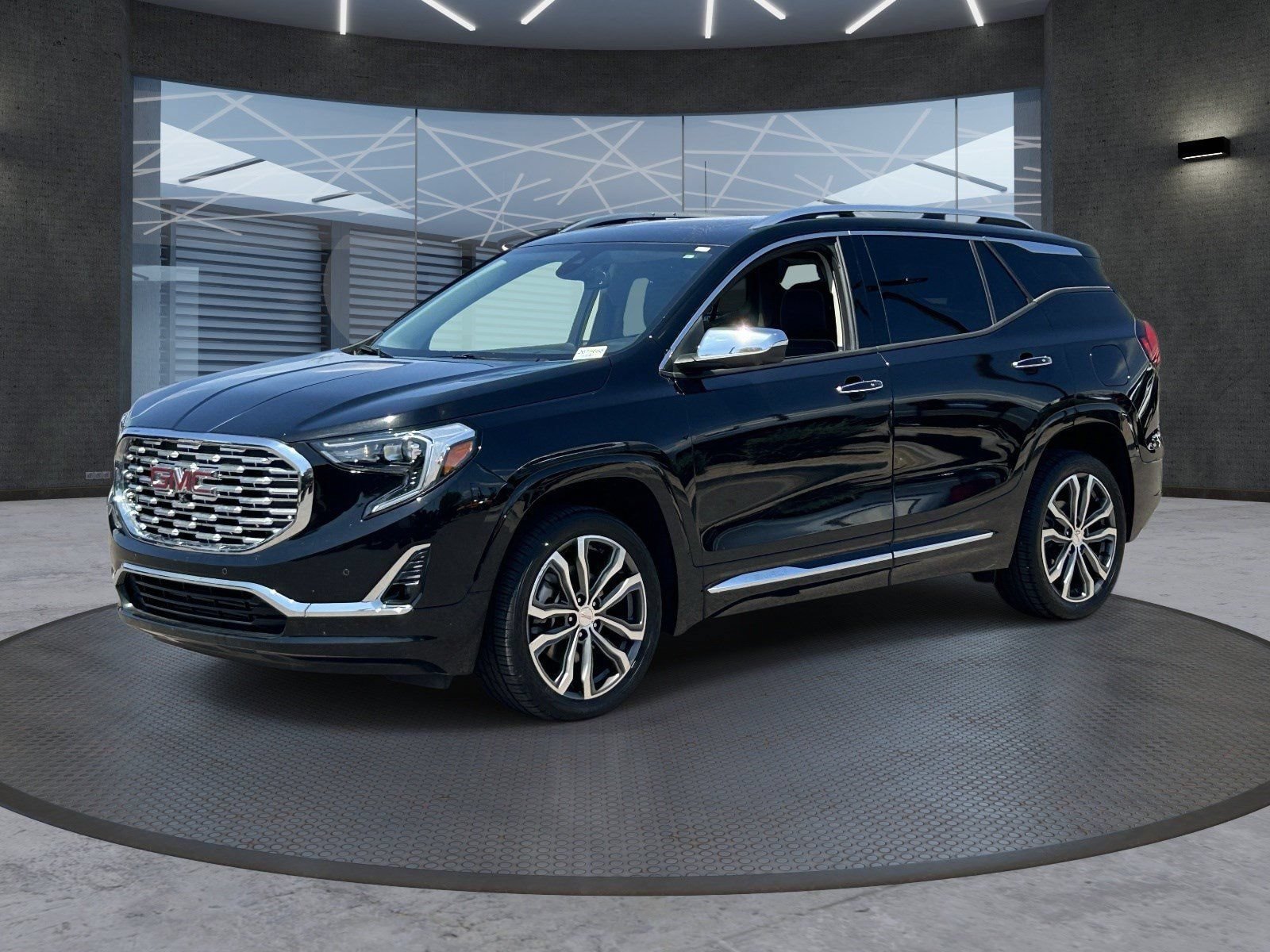 Certified 2020 GMC Terrain Denali w/ Denali Premium Package AWD/4WD image 2