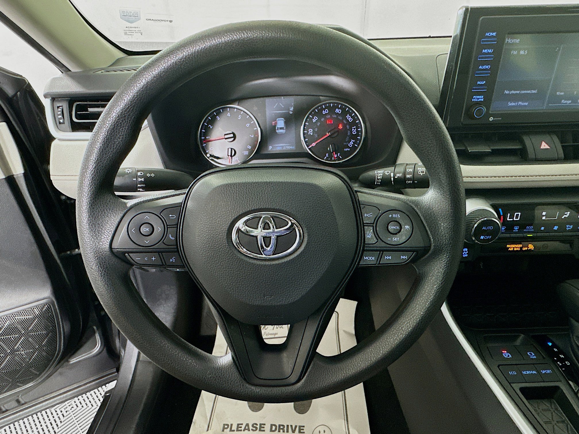 Used 2022 Toyota RAV4 XLE image 15
