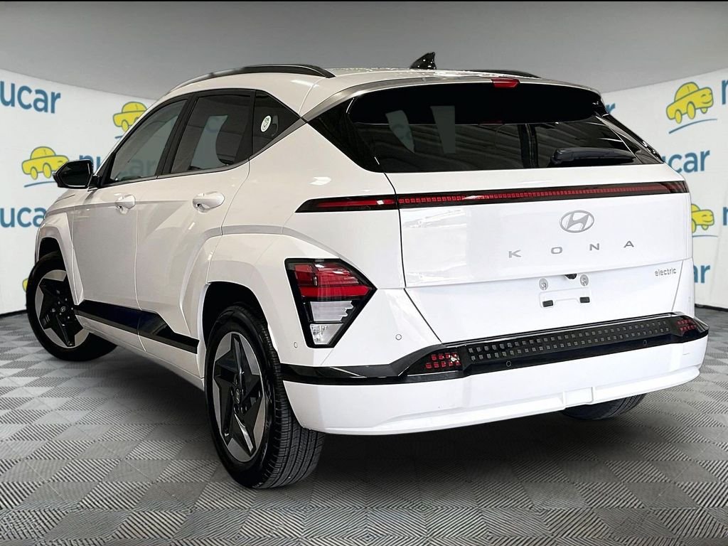 Used 2024 Hyundai Kona Limited FWD image 4