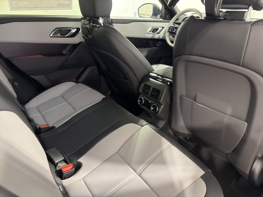 New 2026 Land Rover Range Rover Velar Dynamic SE image 27
